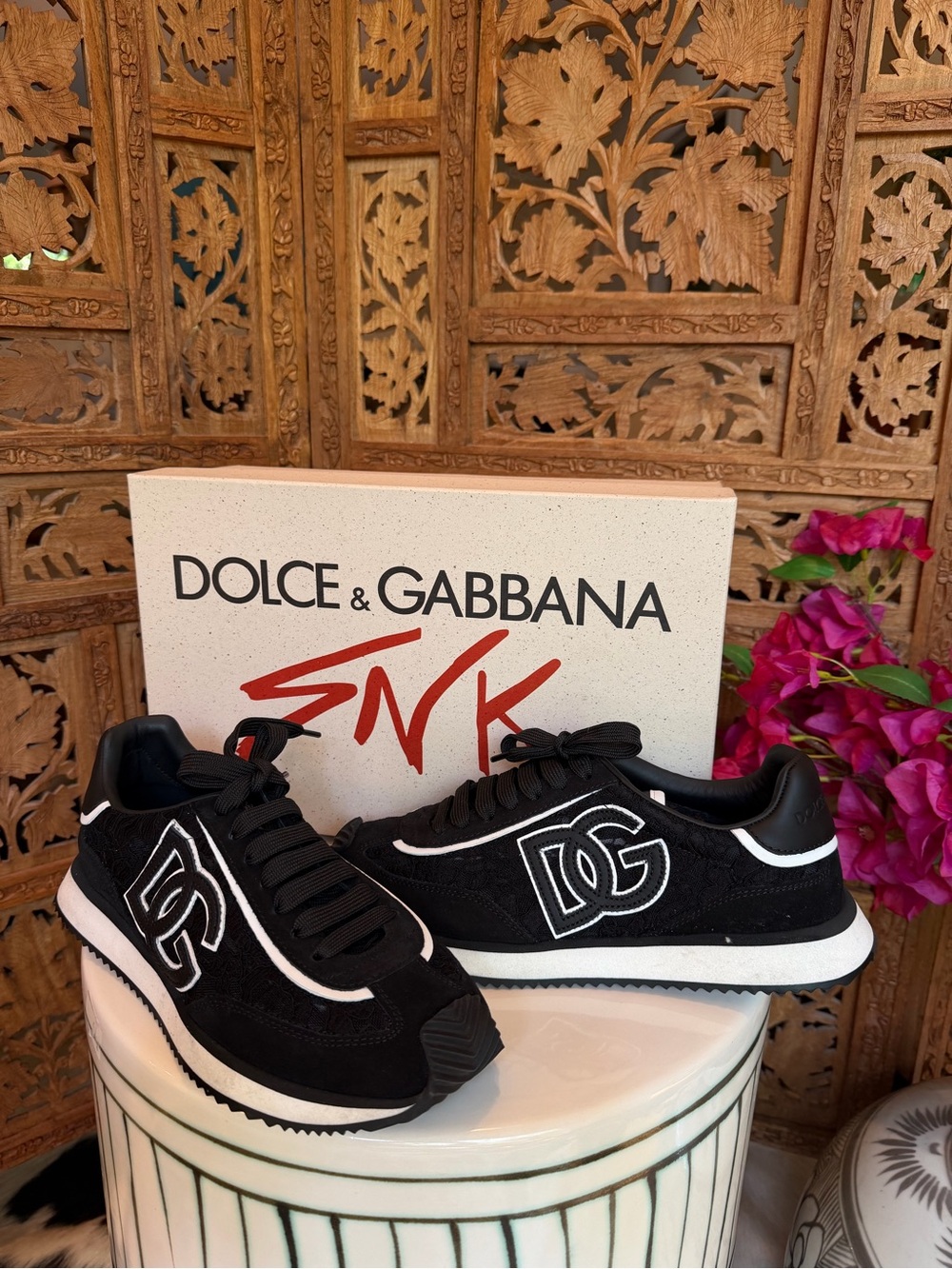 Dolce & Gabbana Black DG Logo Women’s Sneakers
